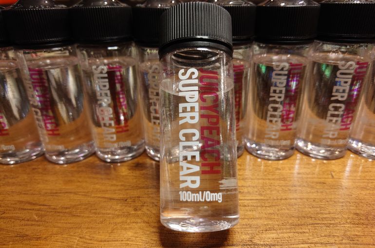 ジューシーピーチ JUICYPEACH SUPERCLEAR 100ml/0mg ニコチン0mg　爆煙堂　BAKUENDO　ばくえんどう
